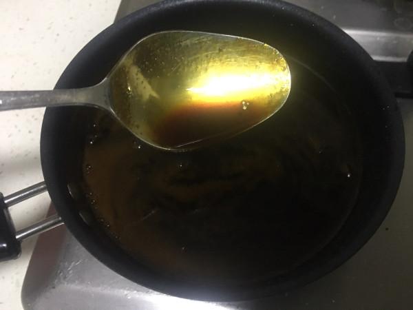 想吃紅糖餈粑不用花錢買，自己在家做，省錢又實惠，軟糯酥脆