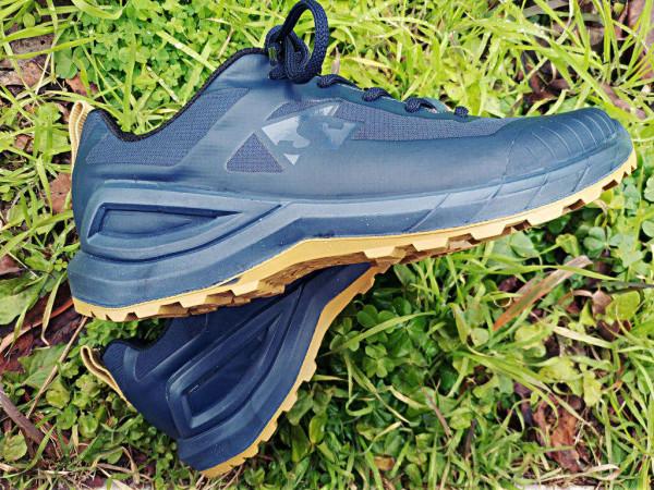 讓我輕鬆面對山野：斯立德一體成型功能徒步鞋（探索系列）