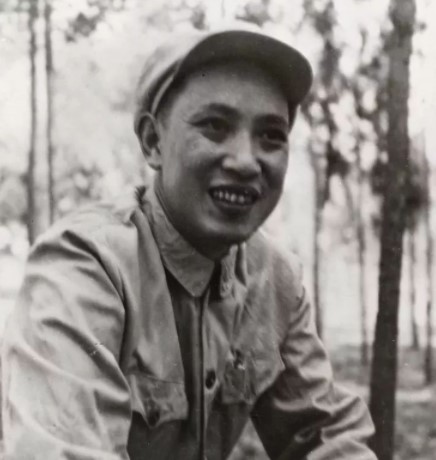 領袖毛澤東一生中選出來的四位秘書，事蹟為何影響全國？