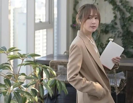 不老女神徐貞姬被家暴32年，女兒吃安眠藥自殺，悲慘的她現在如何