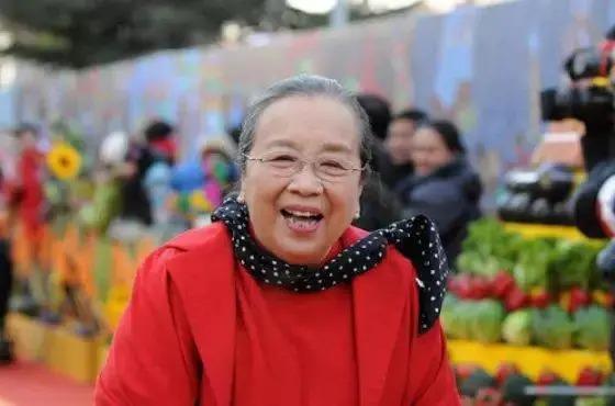 12位媽媽專業戶，每一位都值得尊敬，有人67歲沒孩子，有人已去世