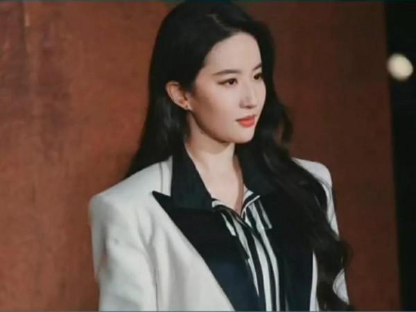 國內明星個人收入前十名排行榜