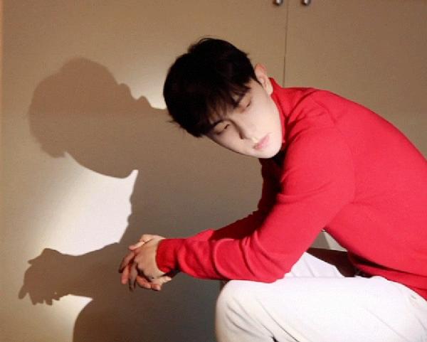 鄧倫廣告錯點陣圖引熱議,粉絲惡搞鄧倫會上樹,律師稱已侵犯肖像權 鄧倫廣告錯點陣圖引熱議,粉絲惡搞鄧倫會上樹,律師稱已侵犯肖像權