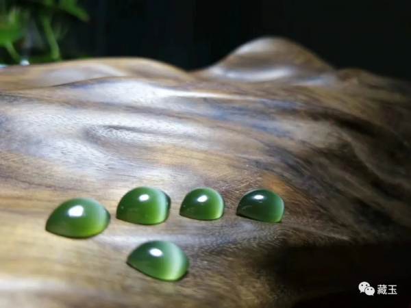 和田玉里那些獨特的玉質!有些很稀少,有些價很高 和田玉里那些獨特的玉質!有些很稀少,有些價很高