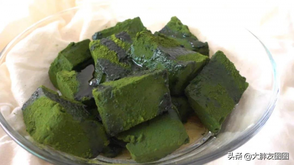 健康低脂的綠茶涼糕，QQ軟軟，不蒸不烤，味道清新