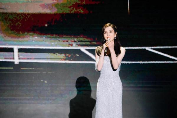 佟麗婭 用歌聲傳遞電影的力量,《如願》唱響對電影節的祝福 佟麗婭 用歌聲傳遞電影的力量,《如願》唱響對電影節的祝福