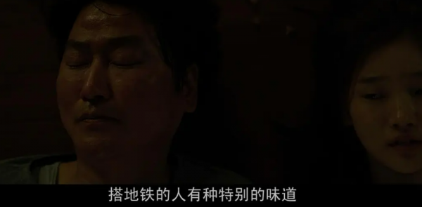 世紀十佳這麼生猛？親生女兒被扔出窗外，暴怒父親還不讓妹妹上學