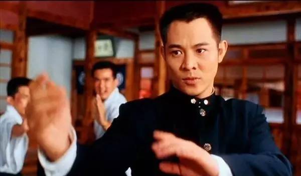 “崇洋媚外”的5位明星,強行辯解:張鐵林最可笑,陳沖最可恨 “崇洋媚外”的5位明星,強行辯解:張鐵林最可笑,陳沖最可恨