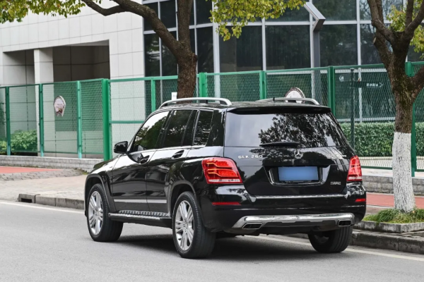 7年6&period;7萬公里二手GLK，機腳換新，立馬&OpenCurlyDoubleQuote;賓士&rdquo;