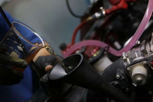 怪獸修車：翻新一輛&quot;破舊&quot;的二手福特探險者，最終&quot;舊車&quot;變新車