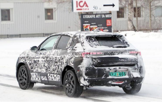 菲亞特全新小型SUV測試諜照曝光