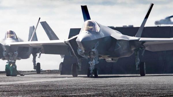 12月27日，拜登簽署新國防法案；美軍艦爆發疫情；北約做衝突準備