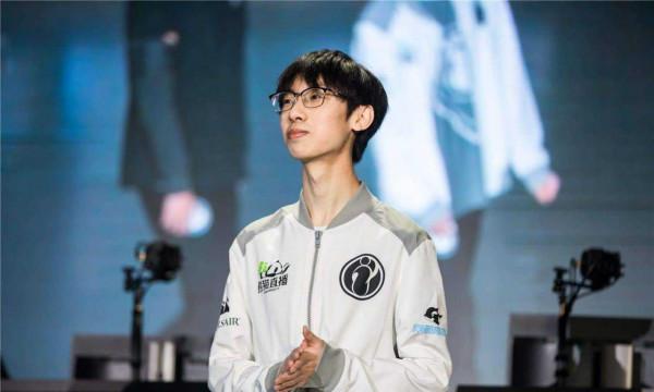 957透露寶藍將轉會RA,這下好了,“魚媽媽”要大戰“藍媽媽”了 957透露寶藍將轉會RA,這下好了,“魚媽媽”要大戰“藍媽媽”了