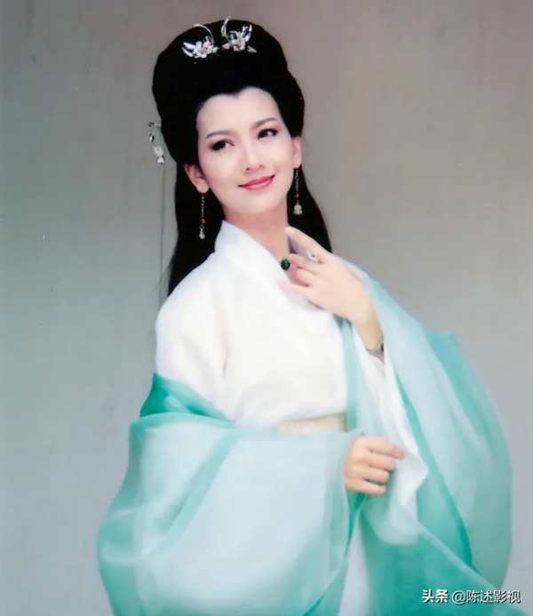 簡直演活了中國神話人物,這7位明星選的真好,像是從畫中走出來 簡直演活了中國神話人物,這7位明星選的真好,像是從畫中走出來