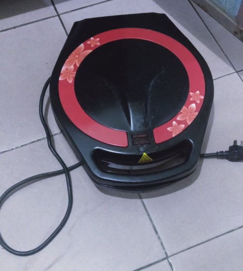 電餅鐺的內部構造(不帶電源板,一) 電餅鐺的內部構造(不帶電源板,一)