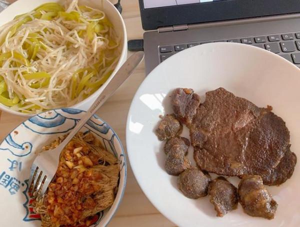 “吃得少,壽命長”這句話正確嗎?適度節食,或能延緩衰老 “吃得少,壽命長”這句話正確嗎?適度節食,或能延緩衰老