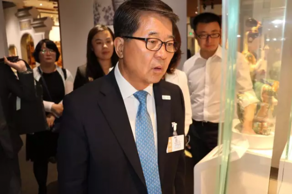 傳奇農民！他造假文物騙走故宮90萬，國家卻花錢請他“造假”