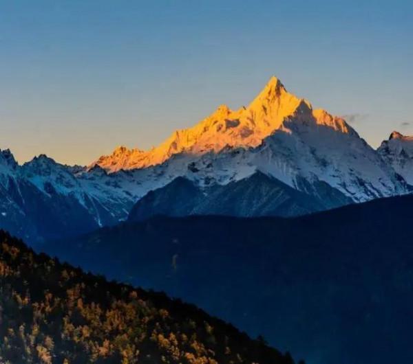 神奇的大自然之絕美山峰！世界最美十大山峰