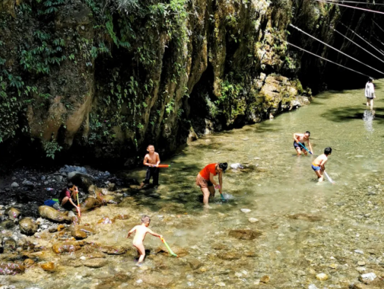 除了飛瀑、峽谷，萬盛黑山谷南天門竟藏有這樣的美景