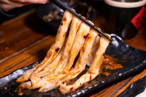 兩天一夜吃遍子長!這些令人慾罷不能的神店,帶10個胃才能走完 兩天一夜吃遍子長!這些令人慾罷不能的神店,帶10個胃才能走完