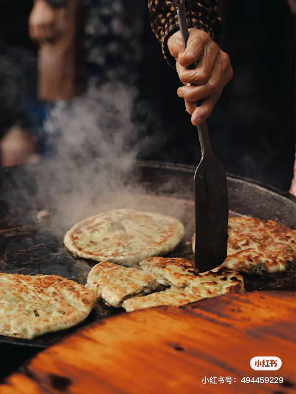 凌晨就開始喝早茶的小縣城,比廣東猛多了 凌晨就開始喝早茶的小縣城,比廣東猛多了