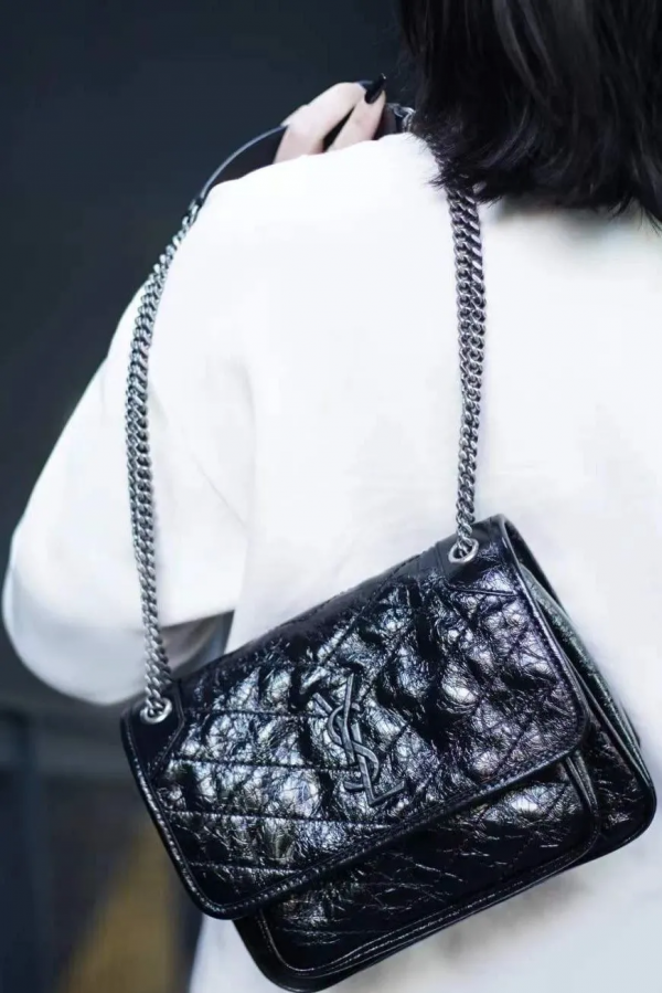 女生第一個大牌包包怎麼選？這30款揹包十年都不過時