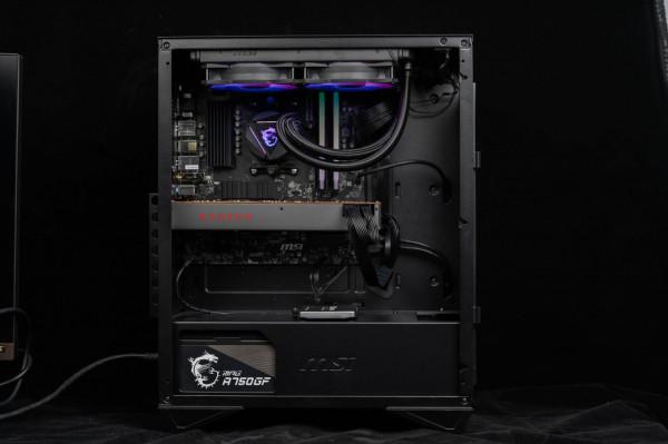 選對的不選貴的！AMD依舊yes！一個攝影+行政黨的最佳價效比主機