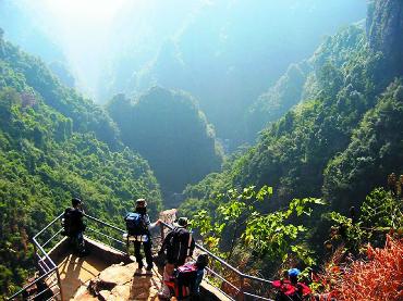 廣東大峽谷:天坑地縫!大自然的鬼斧神工 廣東大峽谷:天坑地縫!大自然的鬼斧神工
