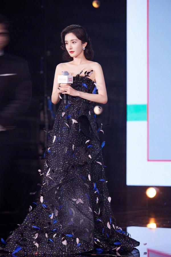 238號“女神”楊冪