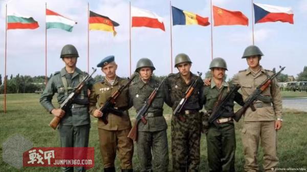 消失的軍隊系列:社會主義時代的羅馬尼亞武裝 消失的軍隊系列:社會主義時代的羅馬尼亞武裝