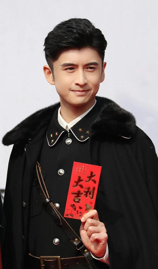 胡一天張雲龍張馨予領銜《民國大偵探》開機,宣傳海報真有意思 胡一天張雲龍張馨予領銜《民國大偵探》開機,宣傳海報真有意思