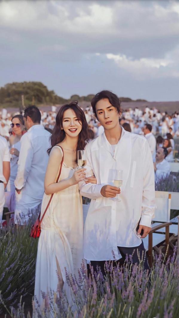 戚薇李承鉉婚禮照片，滿心滿眼全是彼此