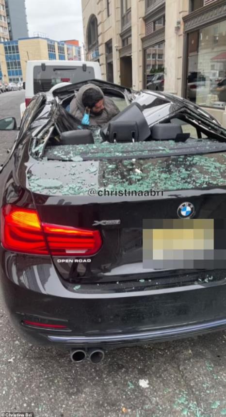 美國男子從30米高跳樓自殺,砸爆一輛車,自己居然沒事生還 美國男子從30米高跳樓自殺,砸爆一輛車,自己居然沒事生還