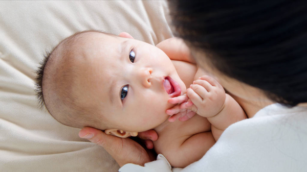 新生寶寶的神奇本能，瞭解後才能讓寶寶吃飽喝足，健康成長