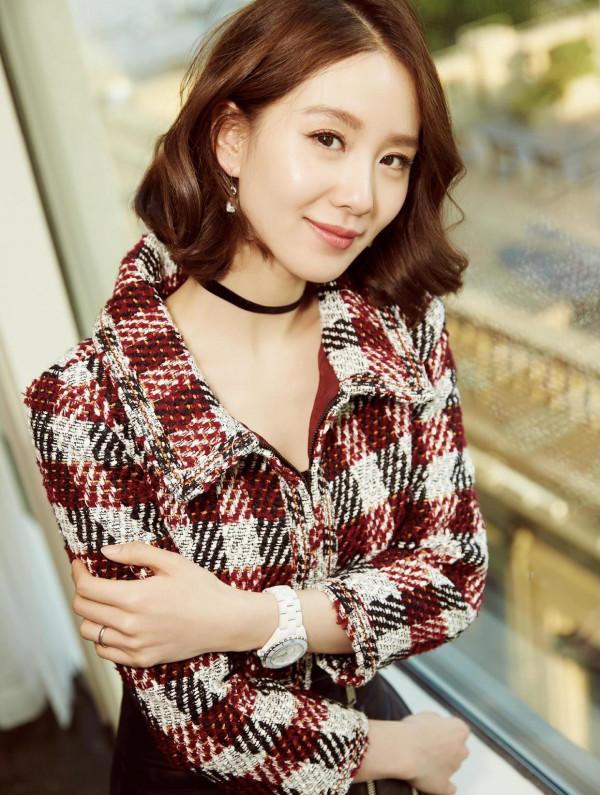 有一種高階感叫劉詩詩穿真絲連衣裙，明明很簡單，她卻穿出國際範