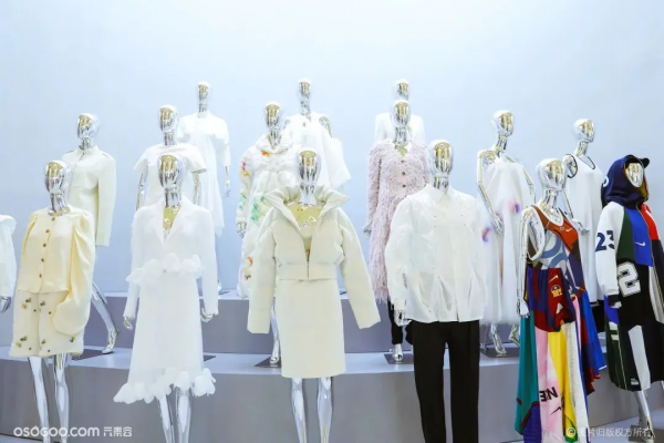 這不僅僅是一場時尚人的秀,更是年輕人的嘉年華 這不僅僅是一場時尚人的秀,更是年輕人的嘉年華