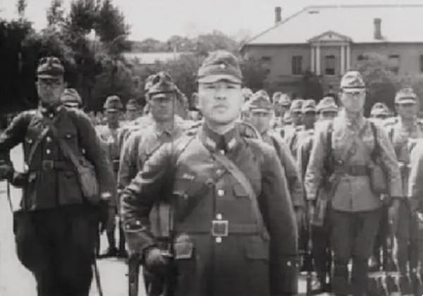 妻子被侮辱殺害後,他忍辱負重當漢奸,兩槍擊斃日軍中將報仇雪恨 妻子被侮辱殺害後,他忍辱負重當漢奸,兩槍擊斃日軍中將報仇雪恨