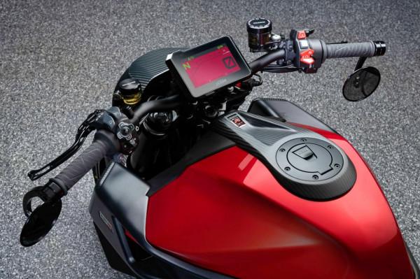 KTM - Brabus 博速 1300 R 細節簡介