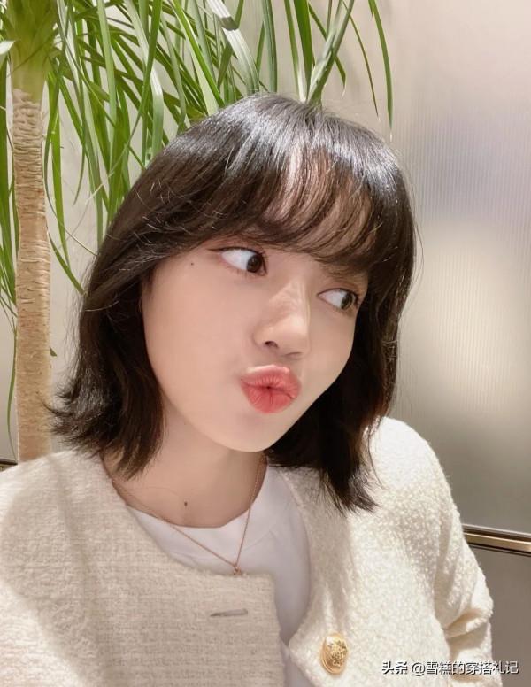 若你今年50歲,建議別留長卷發了,顯老!試試這3種短髮,真減齡 若你今年50歲,建議別留長卷發了,顯老!試試這3種短髮,真減齡