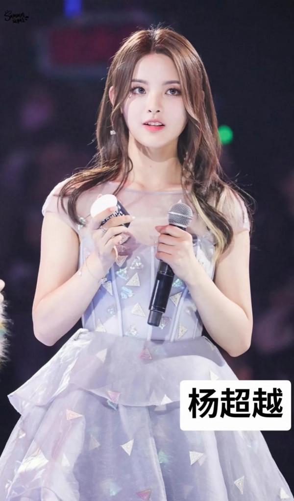 三十位女明星穿裙子，誰驚豔到你了。&lpar;下&rpar;