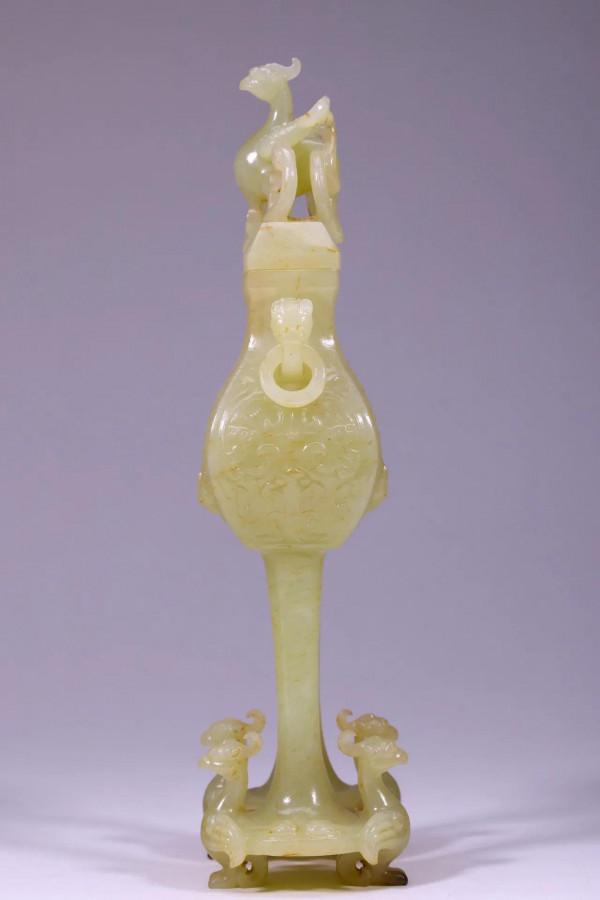 清代：和田玉龍耳鳳鈕雙聯蓋瓶