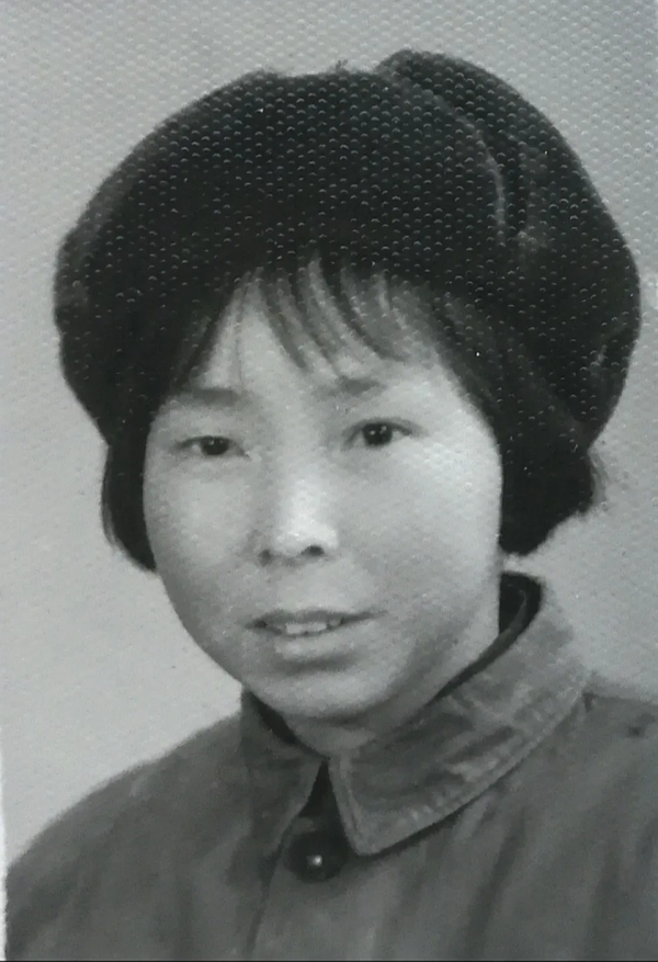 難忘賀蘭山軍馬場女青年牧馬班的如歌歲月