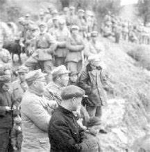 第二野戰軍旗下五大王牌軍，是哪五個軍，軍長由誰擔任？