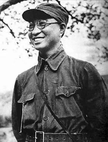 爺爺失蹤78年後，09年退休老漢網上得知：爺爺是周總理領導的特工