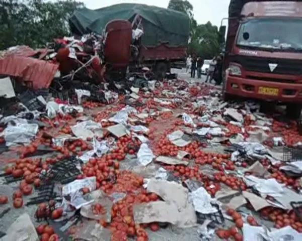 街上的老男孩—小鎮上的少年（周花子）