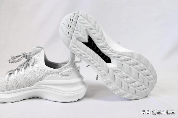 平價耐穿又好看，小米運動鞋強勢升級，日常元素4繁星版真實體驗