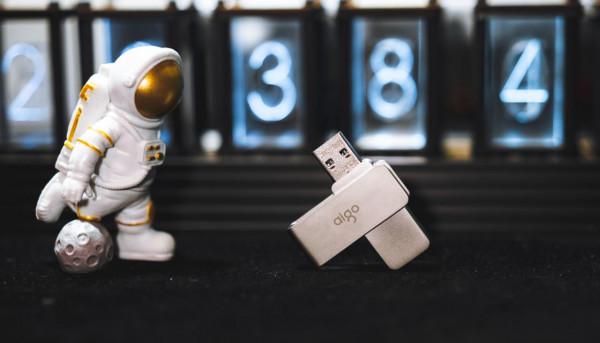 售價僅70，真國芯加持！愛國者aigo U330上手體驗