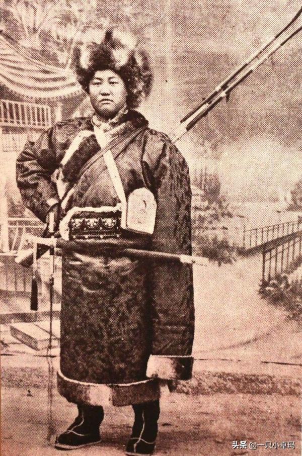 藏族開國少將黃正清：早年血戰馬步芳，曾任甘肅副省長，享年95歲