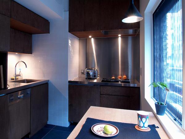 東京港區29年49平舊房改造，什麼是牆上的書架，比裝修提前兩步？