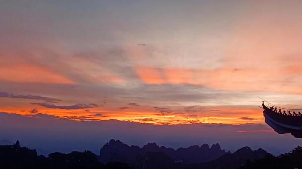 黃山歸來不看嶽，黃山歸來我後悔了